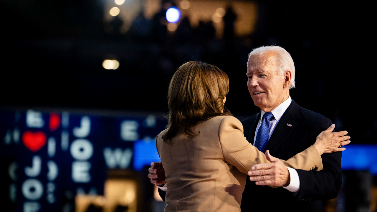 Kamala Harris'ten Biden'ın vedasında sürpriz konuşma: Sonsuza kadar minnettar kalacağız