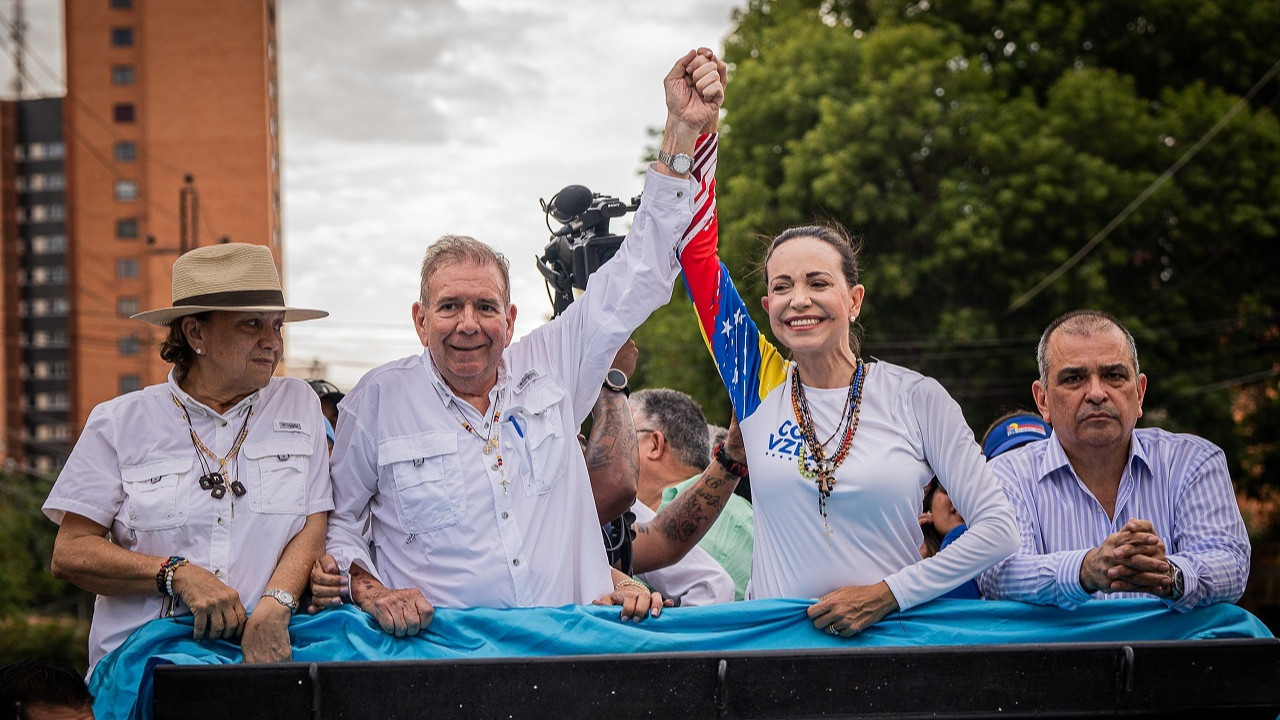 New York Times yazdı: Venezuela'da muhalefetin adayının kaçışı demokrasi umutlarını azalttı