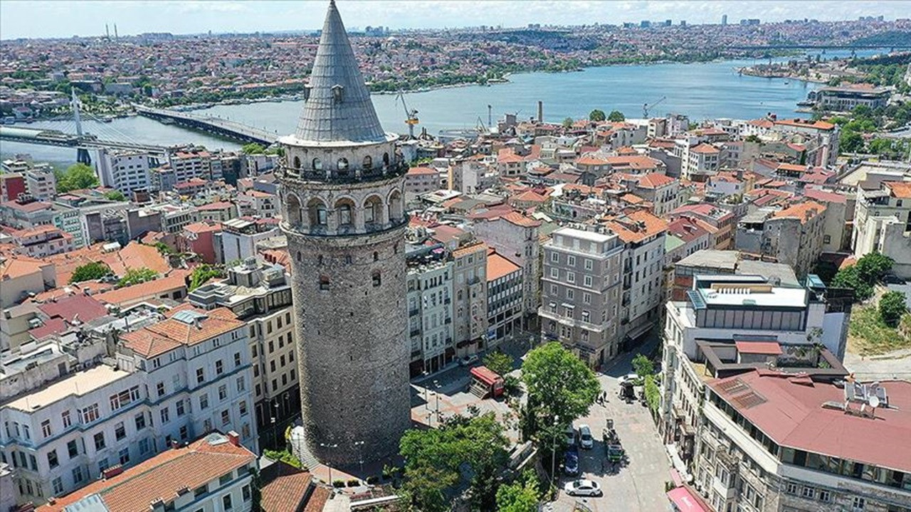 Beyoğlu Kaymakamlığı'ndan belediye birimlerinin tahliyesine ilişkin açıklama: Gerçeği yansıtmıyor