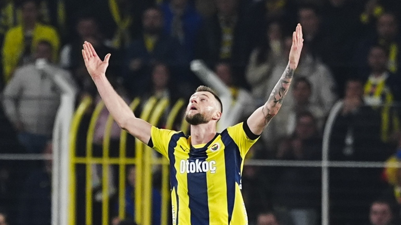 2 kırmızı kart, 5 gol: Fenerbahçe galibiyet serisini 5 maça çıkardı