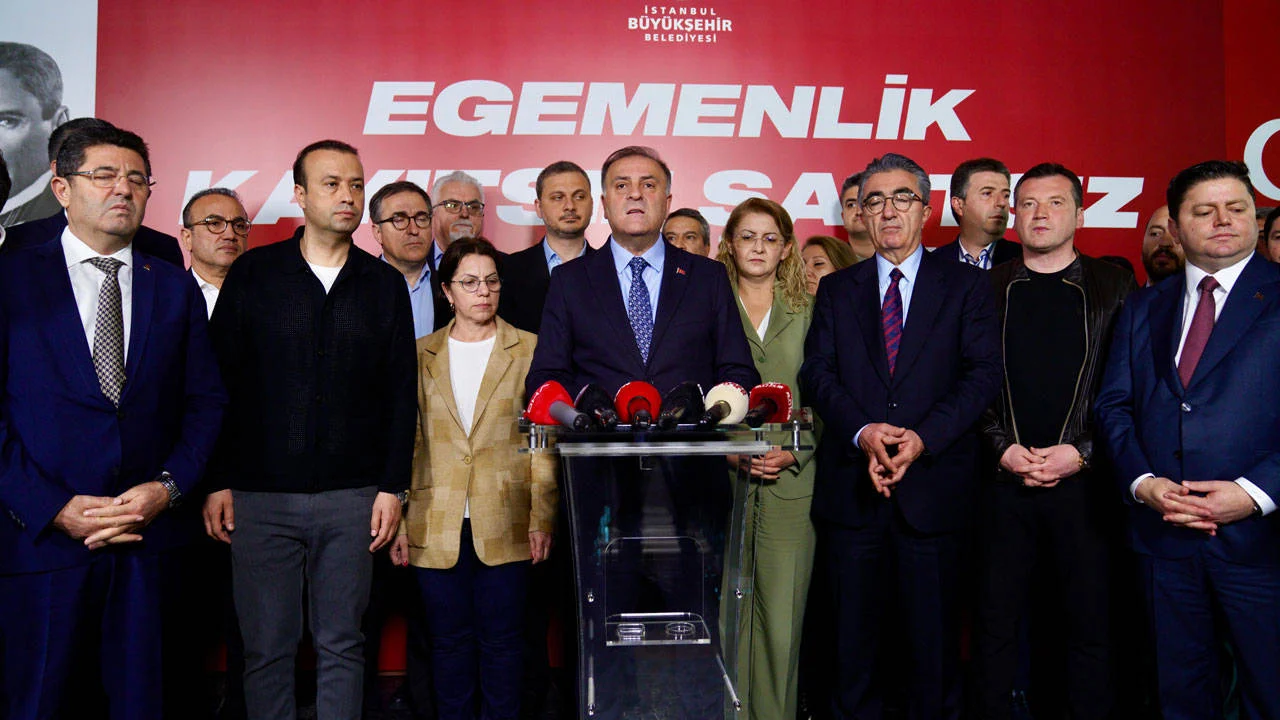 İBB'den gözaltılara tepki: Gözaltına alınan yöneticilerimizin ailelerinin yanındayız