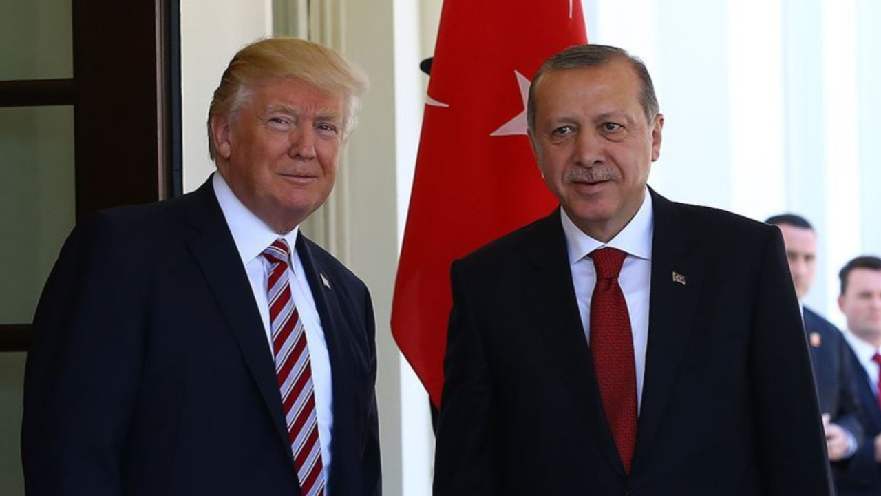 Cumhurbaşkanı Erdoğan telefonda görüştüğü Trump'ı Türkiye'ye davet etti