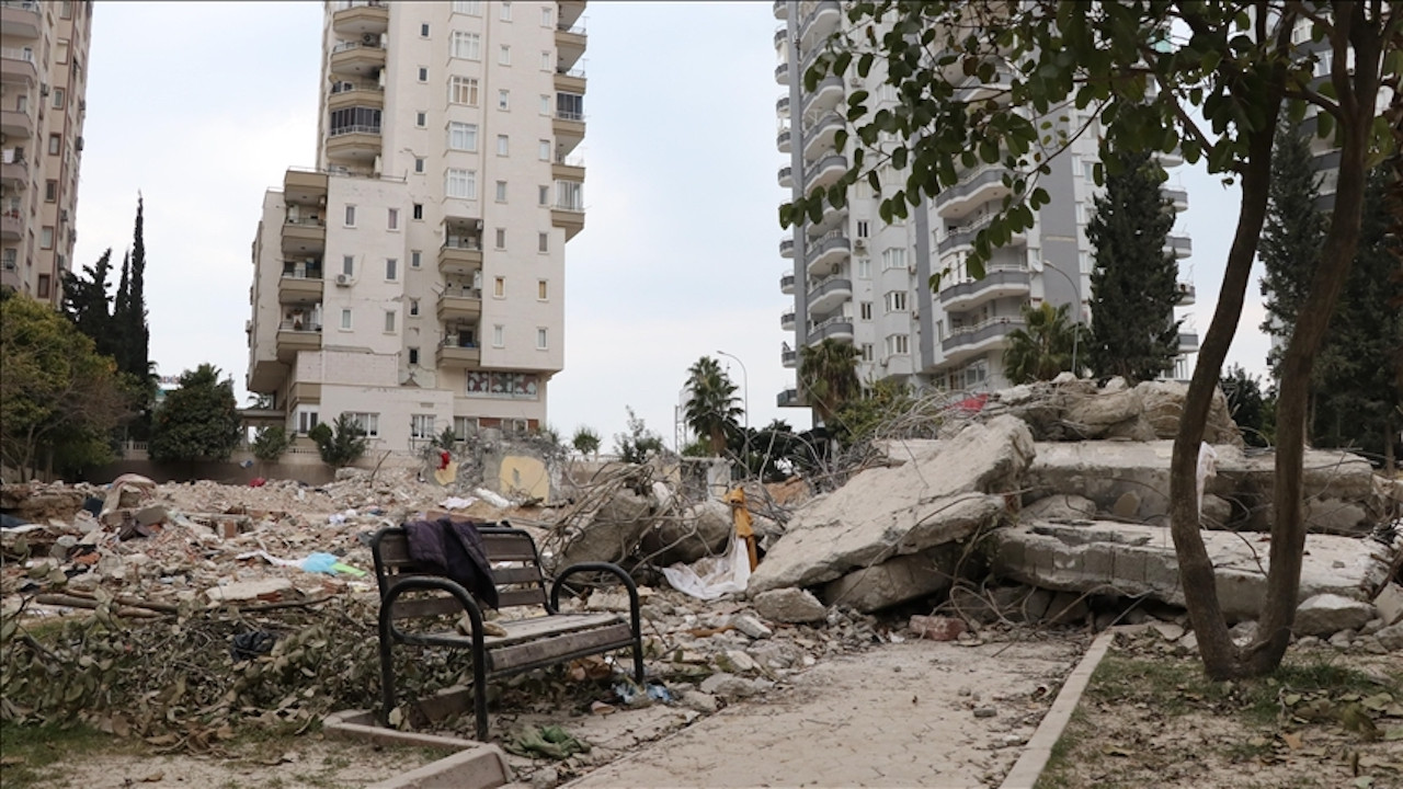 Nilüfer Apartmanı davasının sanık avukatı: "Binanın yıkılmasında depremin şiddeti etkili oldu"
