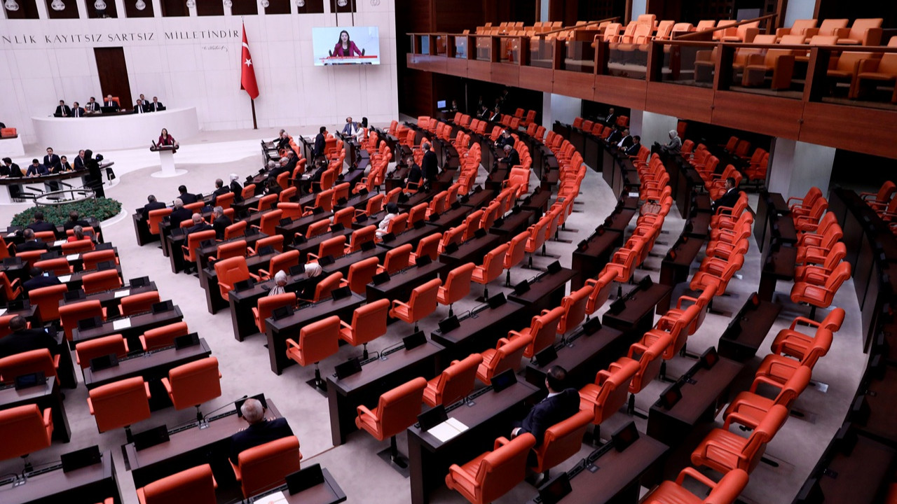 DEM Parti'den 'komisyon' için kanun teklifi hazırlığı