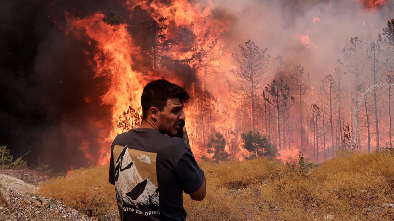 CHP'li Sarıbal: Bursa Harmancık yangınının kaynağı enerji nakil hatları olabilir