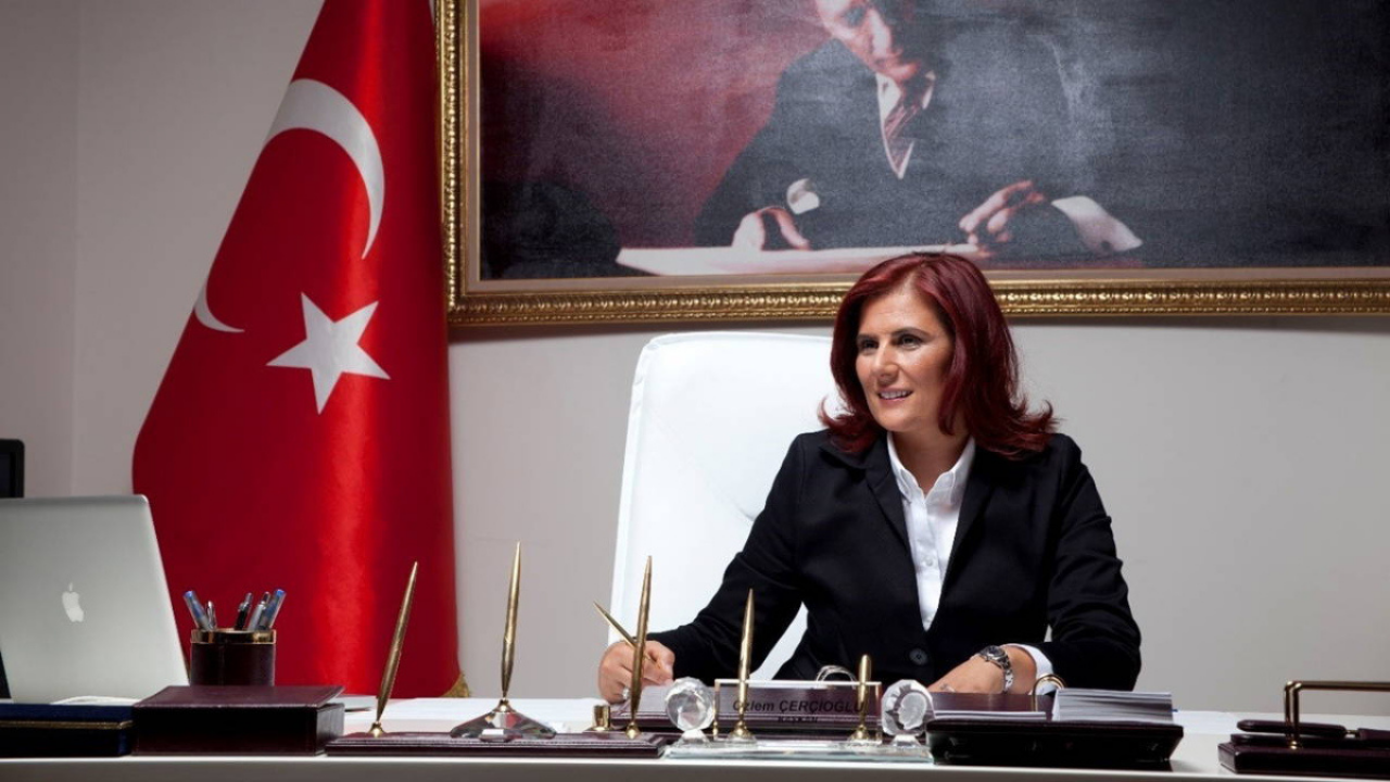 Aydın Büyükşehir Belediye Başkanı partisinden istifa etti: CHP'nin 'Topuklu Efe'si Özlem Çerçioğlu'nun yolculuğu