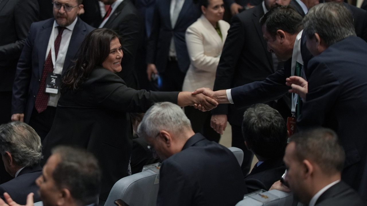 AK Parti'ye katılan Çerçioğlu: Yargılanmaktan korkmadım, alnım ak başım dik