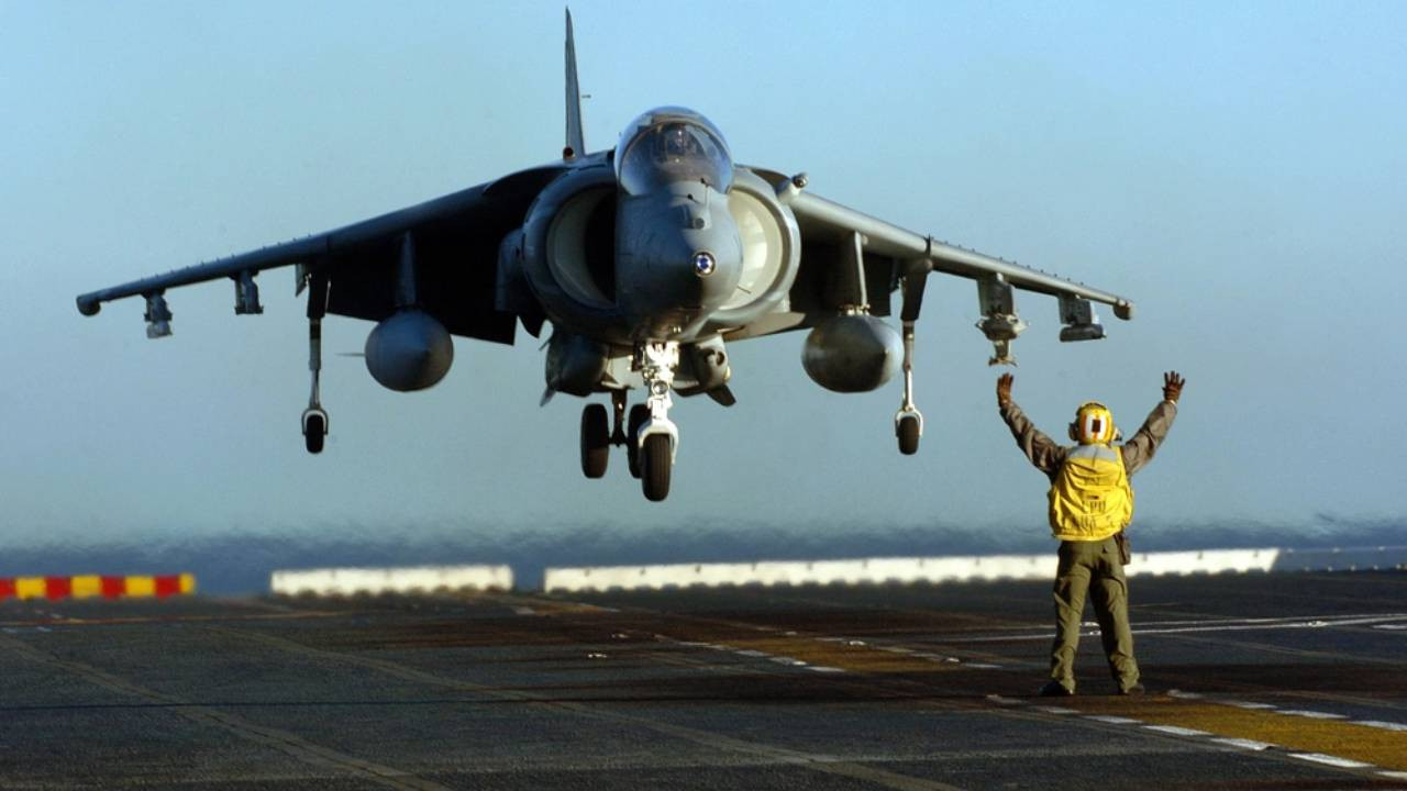 ABD: Maduro ya kendi gider, ya da ceset torbasıyla ülkeden çıkar