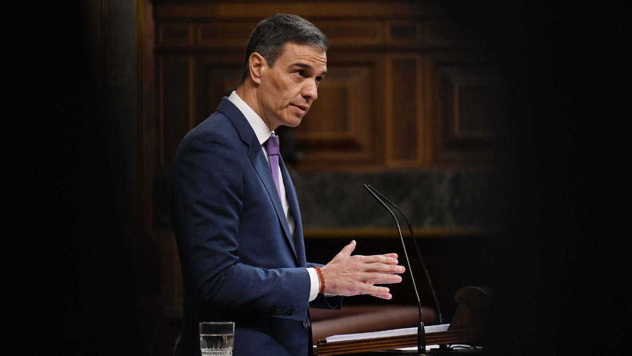 Taciz ve yolsuzluk skandallarının ardından: İspanya'nın sol hükümetinin tarihi yerel seçim yenilgisi