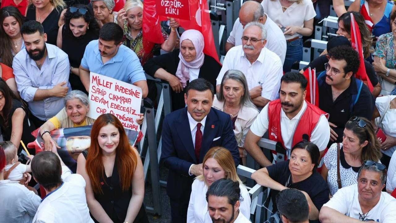 Özgür Çelik: İstanbul'da 48 saatte 506 delege olağanüstü kongre için imza verdi