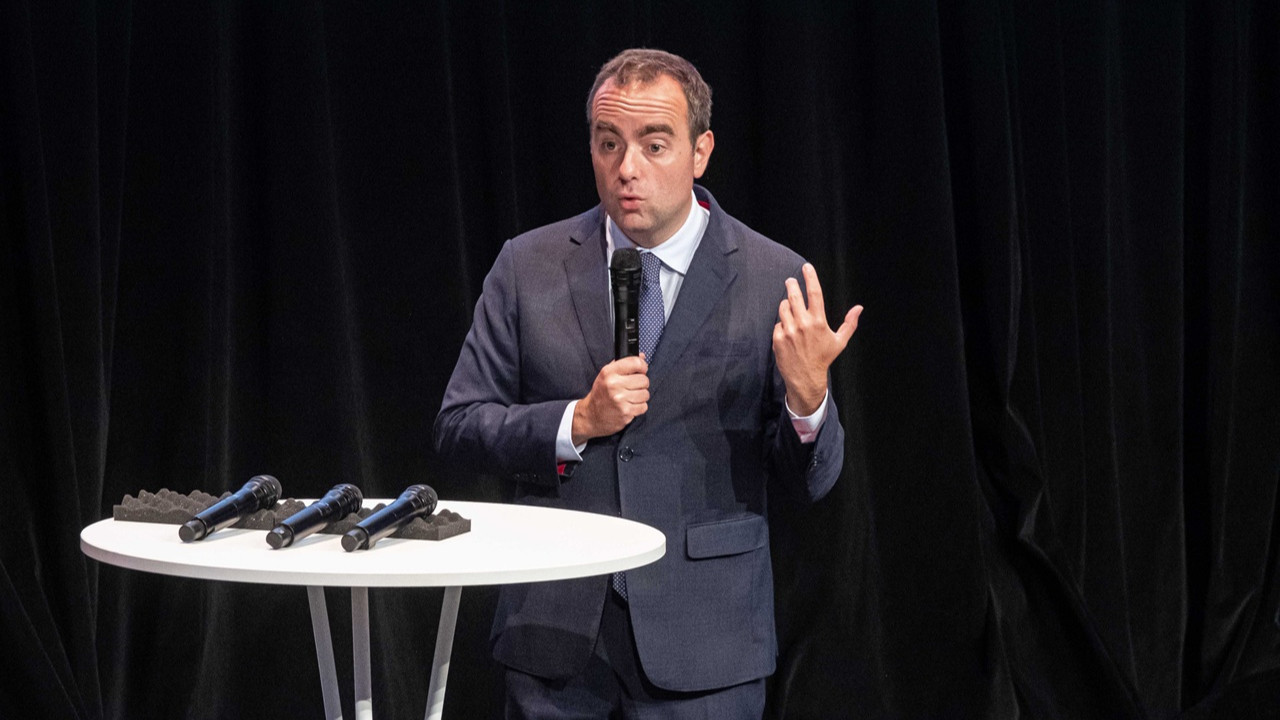 İki yıl içinde beşinci başbakan olacak: Macron, hükümet kurma görevini Lecornu'ya verdi