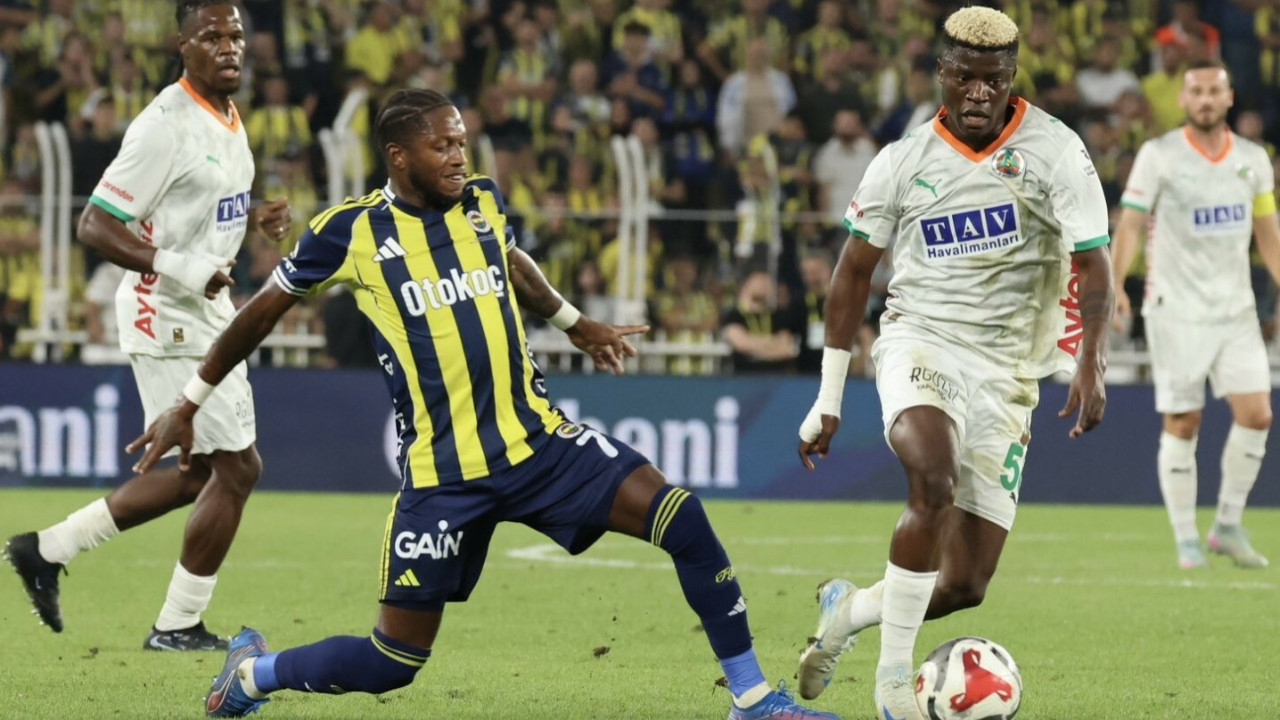 Fenerbahçe, Alanyaspor ile 2-2 berabere kaldı
