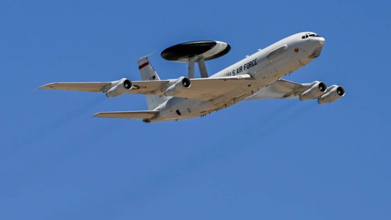 Baltıklara NATO hamlesi: Türkiye Rusya'ya karşı AWACS uçağını gönderdi