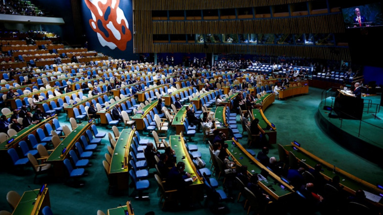 Netanyahu BM'de kürsüye çıktı, salon boşaldı