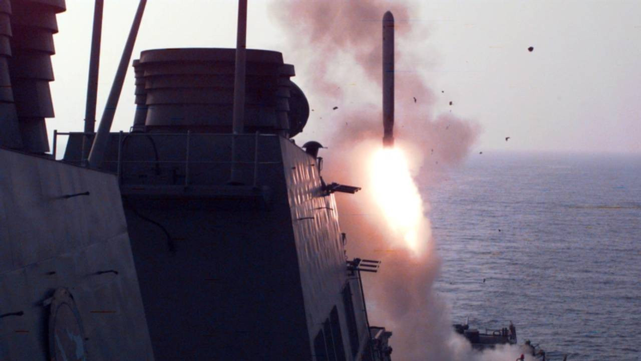 Tomahawk füzeleri kriz çıkardı: Moskova ve Washington'u sıcak savaşa sürükleyecek hamle