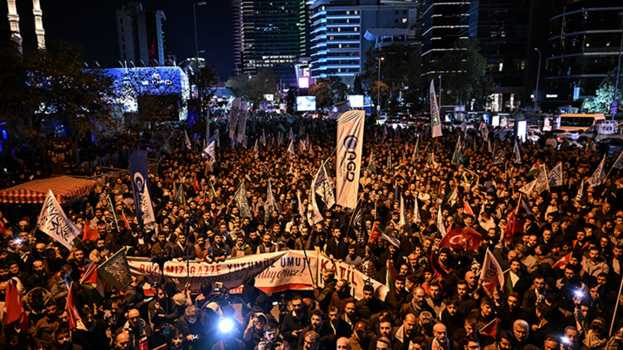 İsrail'in Sumud Filosu'na saldırısı dünya genelinde protesto edildi