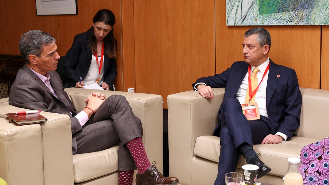 Özgür Özel İspanya Başbakanı Sanchez ile Madrid’de görüştü