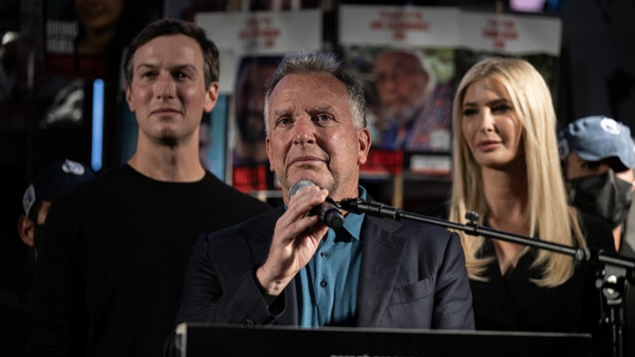 ABD Temsilcisi Witkoff Tel Aviv'deki gösteride Netanyahu'yu övdü, İsrailli kalabalık yuhaladı