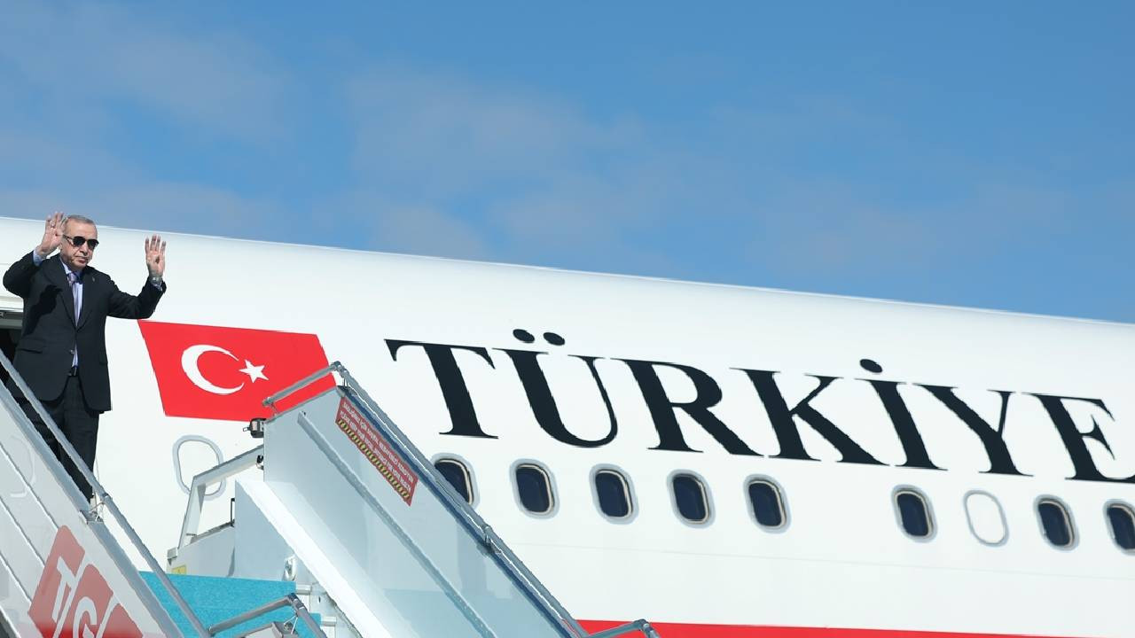 Guardian: Erdoğan havada Sisi'yi aradı, 'uçağımı indirmem' dedi