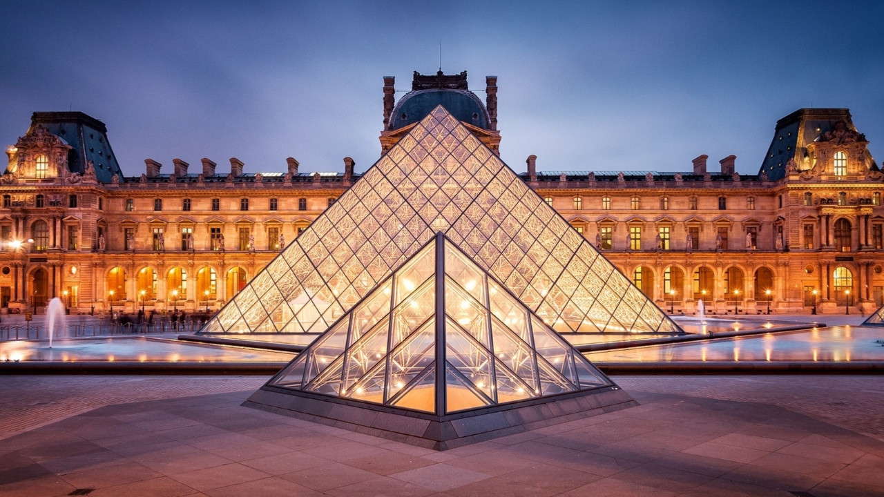Louvre Müzesi soygunu: Maddi kayıp 90 milyon euro'ya yakın
