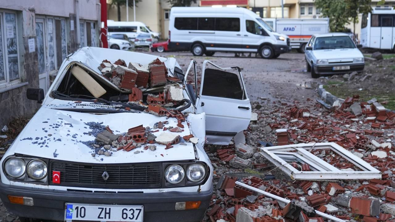 Uzmanlar Sındırgı depremini yorumladı: Nagazaki'ye eşdeğer, deprem fırtınası yaratabilir