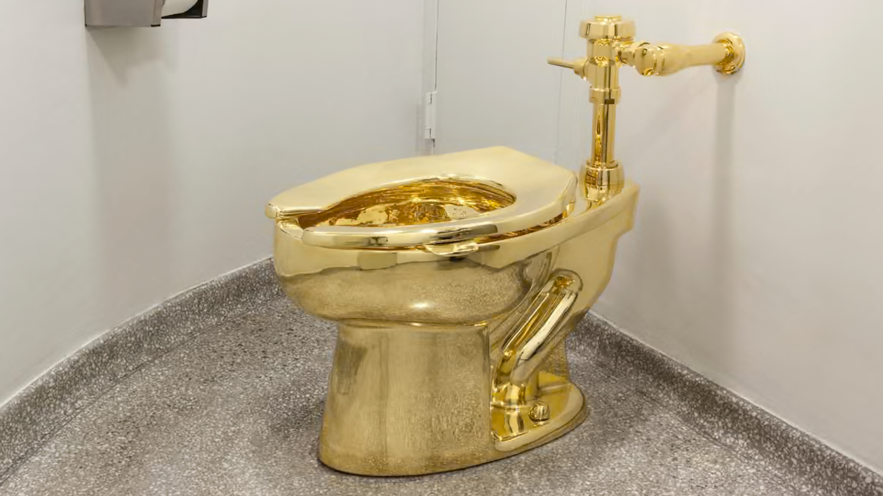 Saf altından üretildi: Dünyanın en pahalı tuvaleti açık artırmada