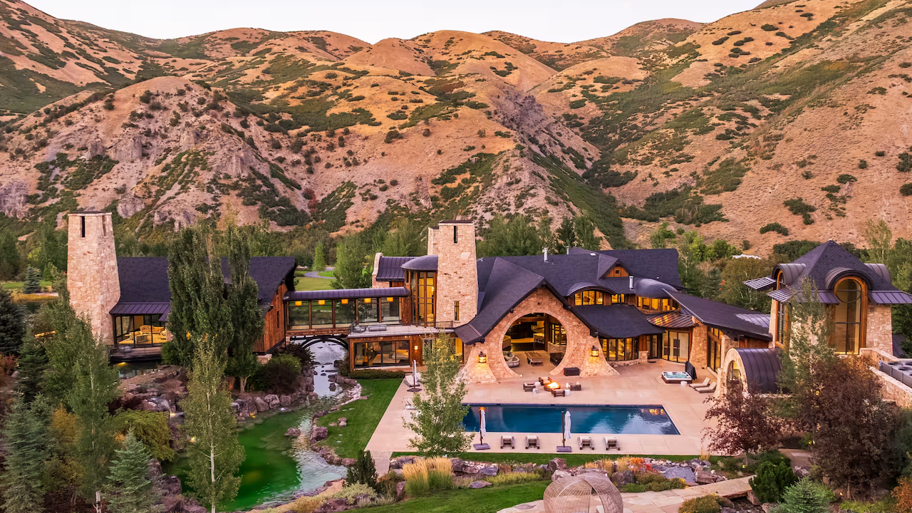 Yüzüklerin Efendisi'nden ilham alan alan 