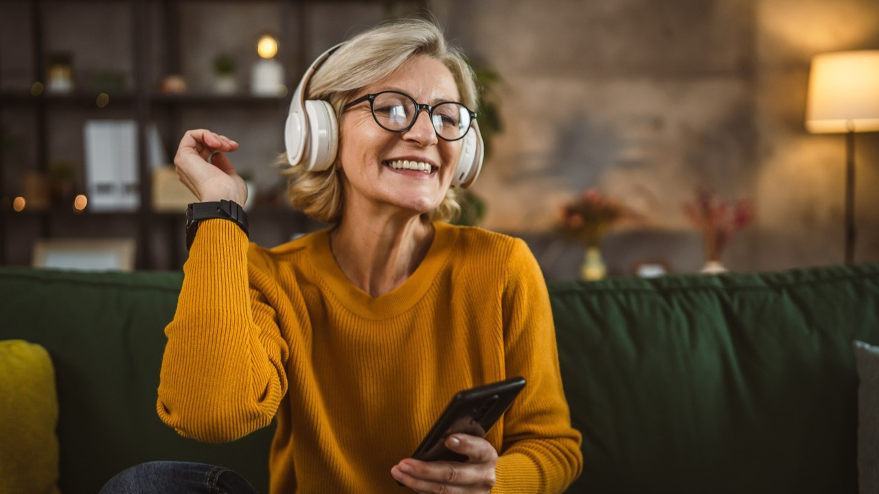 10 binden fazla kişinin verileri incelendi: Günlük müzik dinlemek demans riskini yüzde 39 azaltıyor