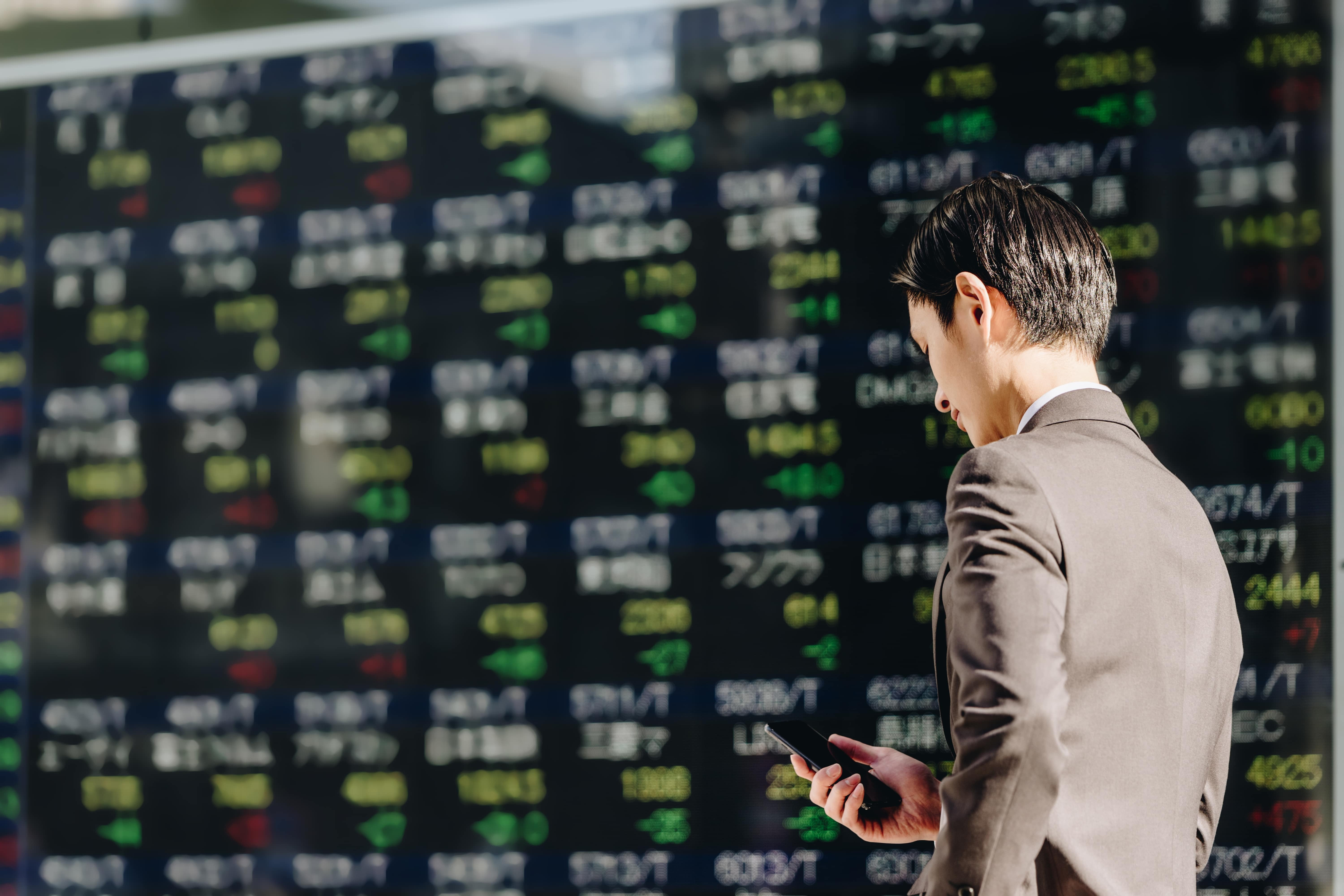 Asya borsalarında sert düşüş: Teknoloji hisseleri çöktü