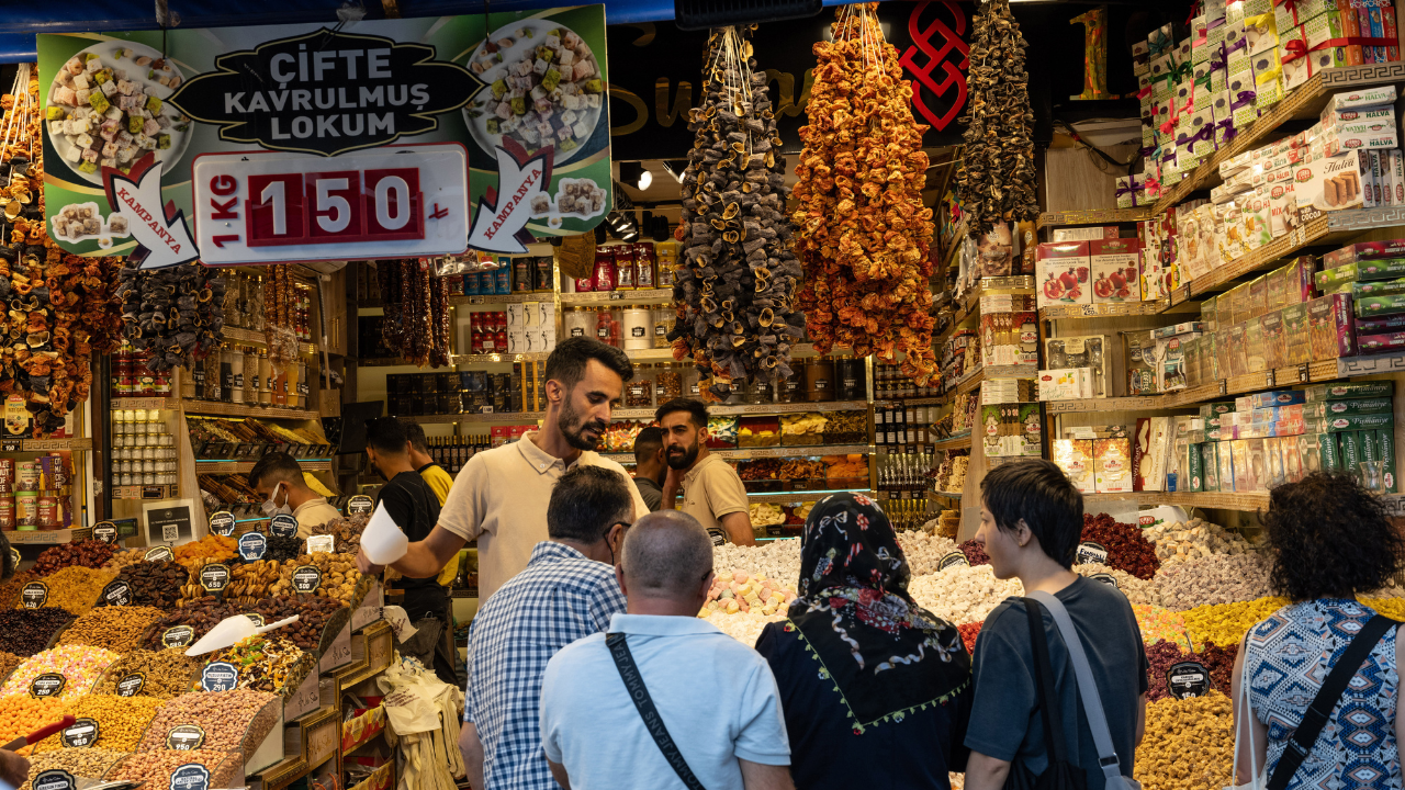 Tüketici güveninde beş aylık zirve