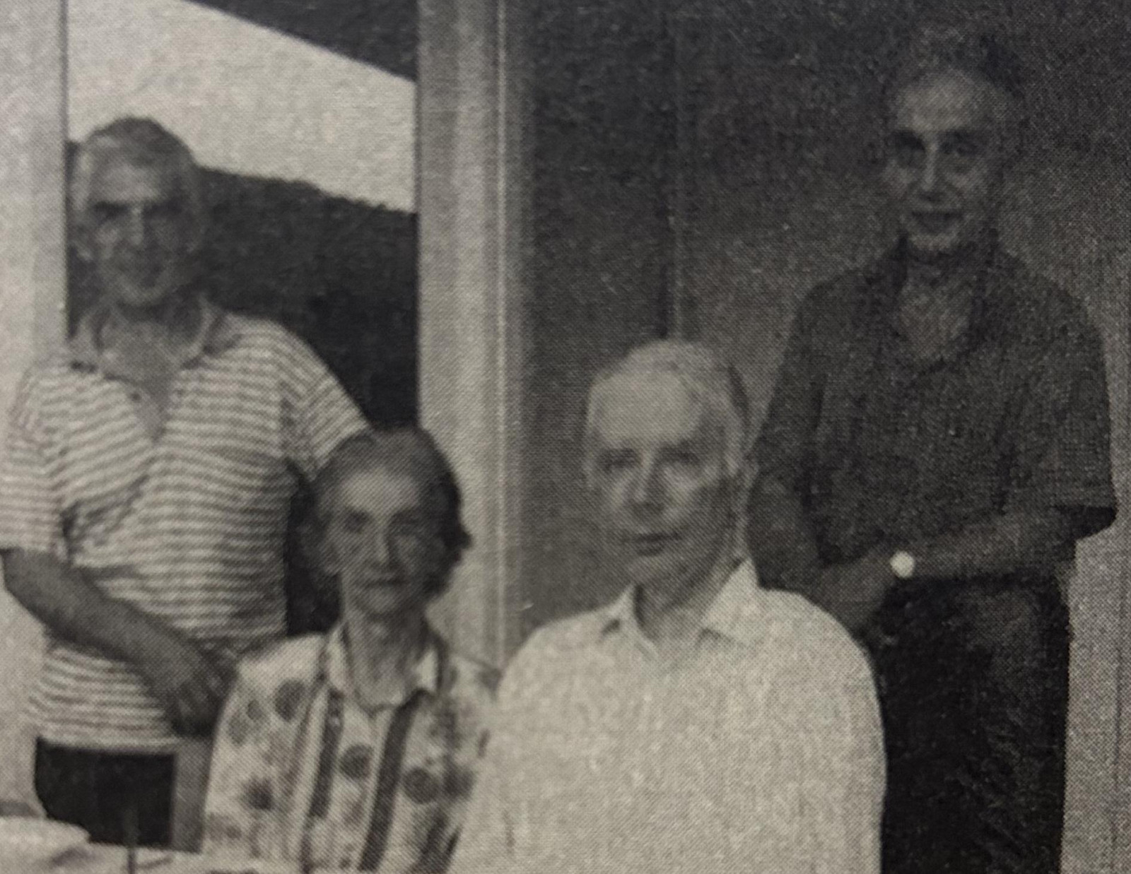 İrfan Balıoğlu, en solda kardeşi İlhan, yanında annesi Türkyıldızı ve en sağda kardeşi Saffet’le birlikte.