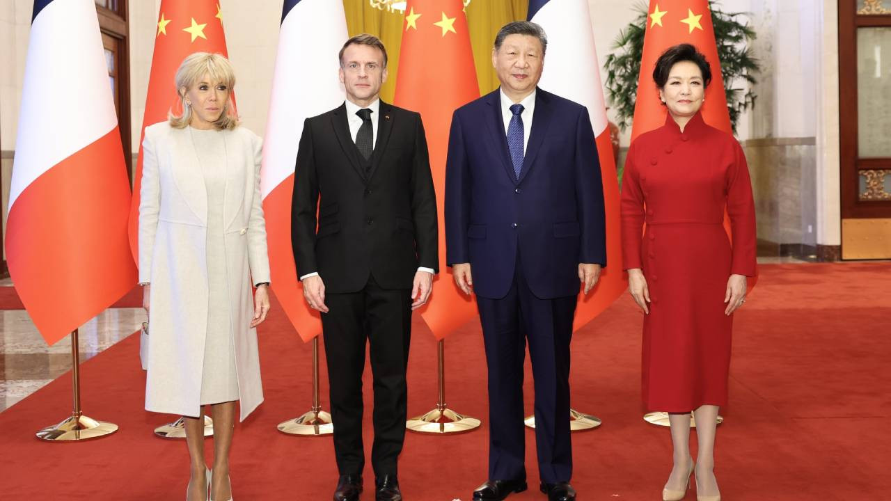 Dünya ticaretini etkileyebilecek Fransa-Çin teması, Macron: Hayati derecede önemli bir görüşme