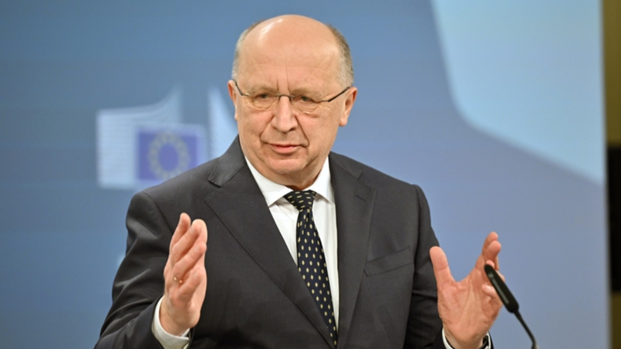 AB Komisyonu Üyesi Kubilius: Amerikalılar AB ile savaşmayı planlıyor