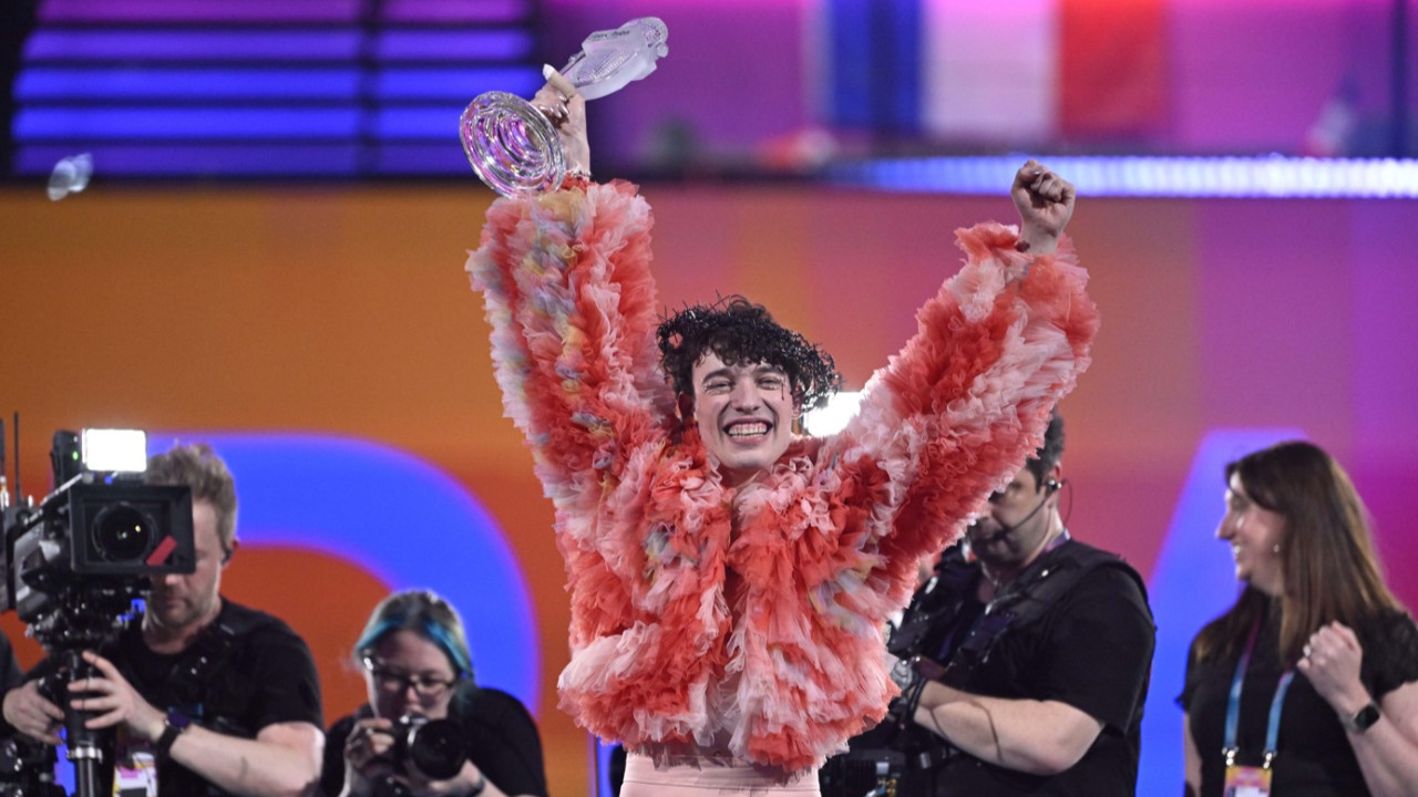 2024 Eurovision Şarkı Yarışması'nı kazanan Nemo, İsrail'in katılımına tepki olarak ödülünü iade edecek
