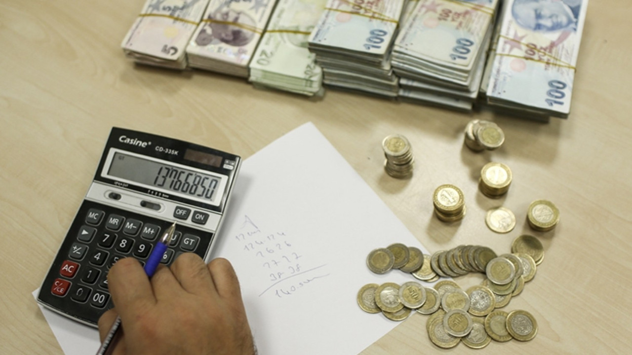 Yeni yılda uygulanacak gelir vergisi tarifesi ile vergi ve harç tutarları açıklandı