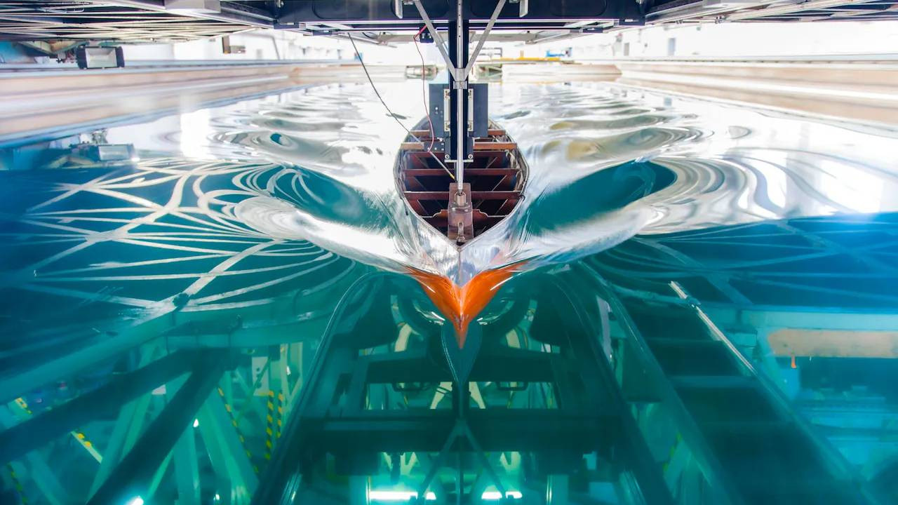 20 yıl sonra ilk kez kapılarını açtı: İngiltere’nin ‘hayalet denizaltı’ geliştirdiği gizli tesis