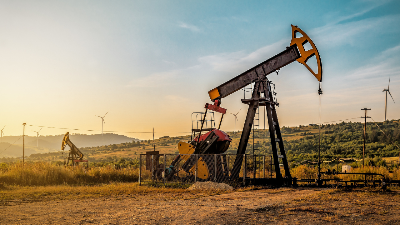 Küresel piyasalarda temkinli hava: Petrol fiyatları toparlandı, hisseler geriledi