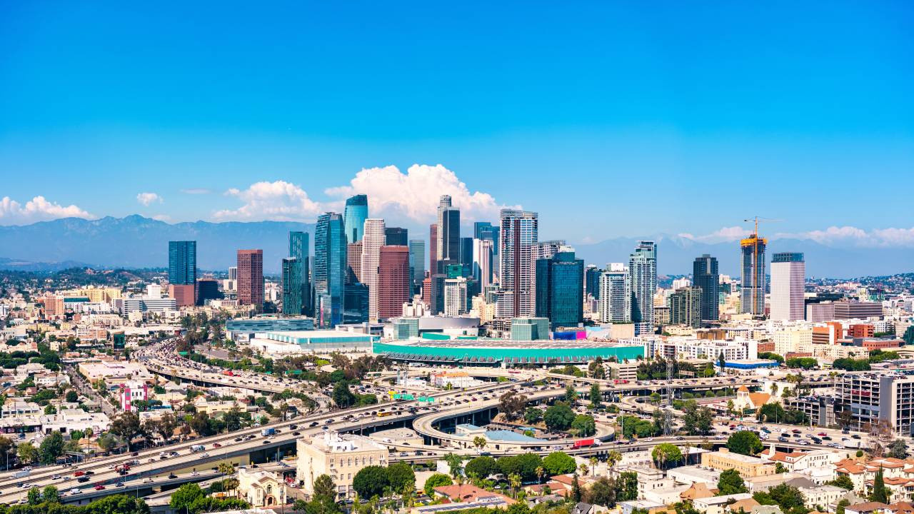 California'da servet vergisi: Kim ne kadar ödeme yapacak? Milyarderler eyaleti terk etmeye başladı