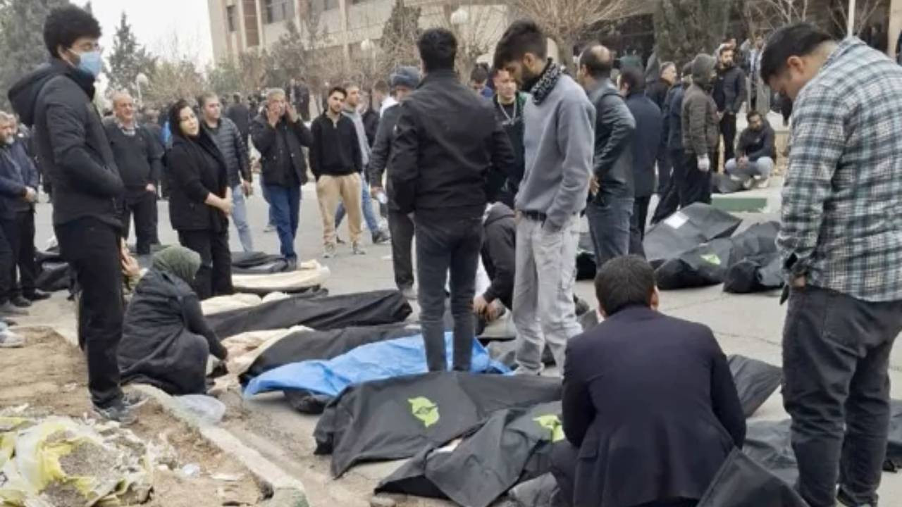 BBC: İran rejimi göstericilerin cenazesini vermek için para istiyor