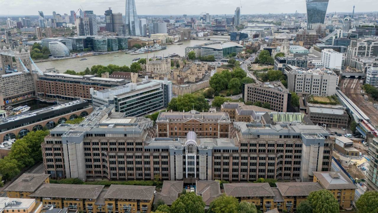 Resmen onaylandı: Pekin Londra'nın ortasına devasa bir 'kale' inşa ediyor