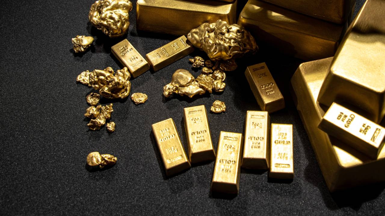 Tether CEO'su altın destekli dolar planını duyurdu: İsviçre'de sığınakta bekleyen 140 tonluk servet