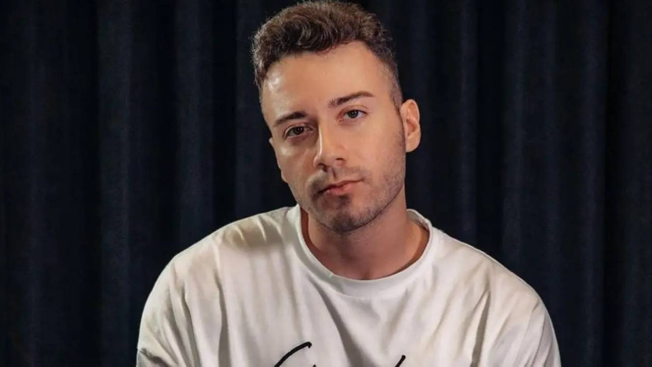 Sosyal medya fenomeni Enes Batur gözaltına alındı