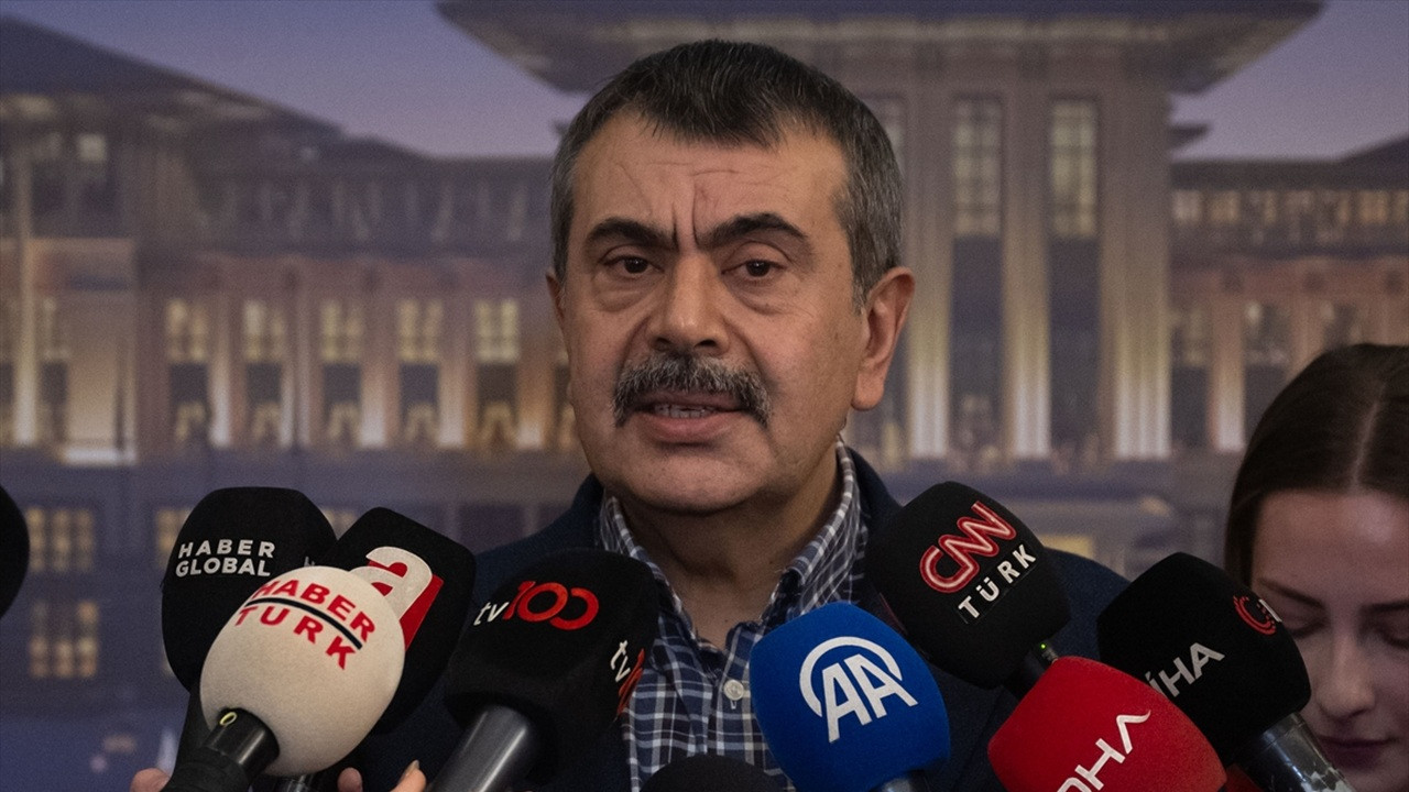 Milli Eğitim Bakanı Tekin'den 'laiklik bildirisi' yorumu: Bunların derdi İslam
