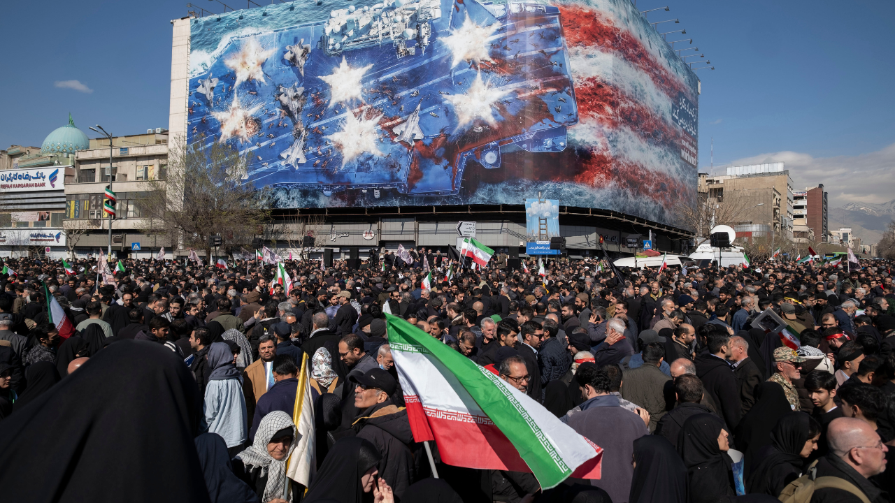 Anket: Amerikalıların yalnızca dörtte biri İran saldırısını destekliyor