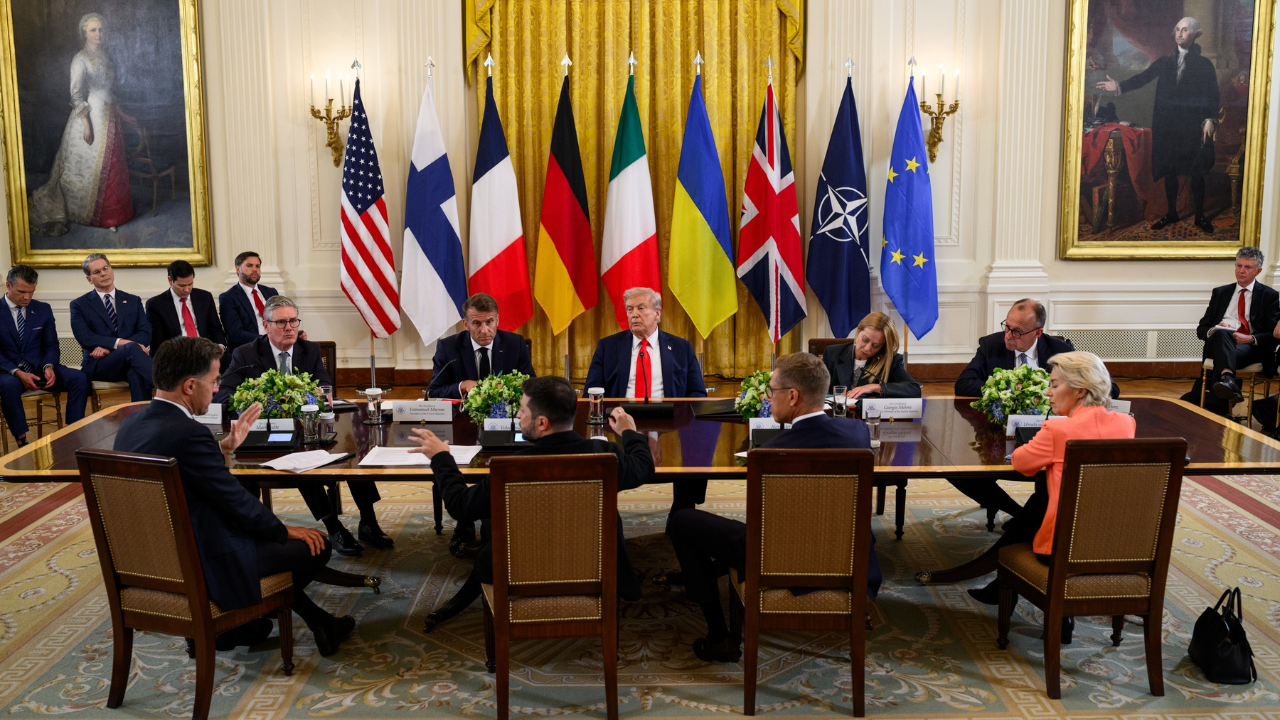 Politico: Avrupa Birliği, İran saldırısı sonrası birlik ve beraberlik sınavından geçiyor