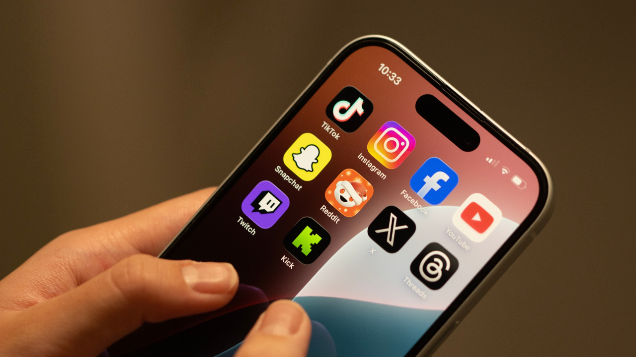 RTÜK araştırması: Gençlerin yüzde 80’i sosyal medya hesabını ailesinden gizliyor