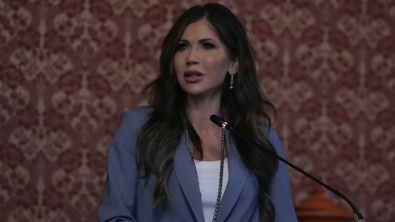 Trump, İç Güvenlik Bakanı Noem'i görevden aldı