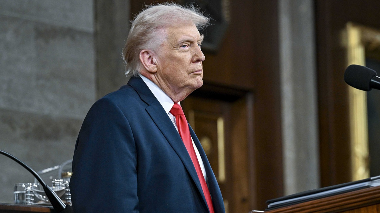 Trump: Petrol yaptırımlarını geçici olarak kaldırıyoruz