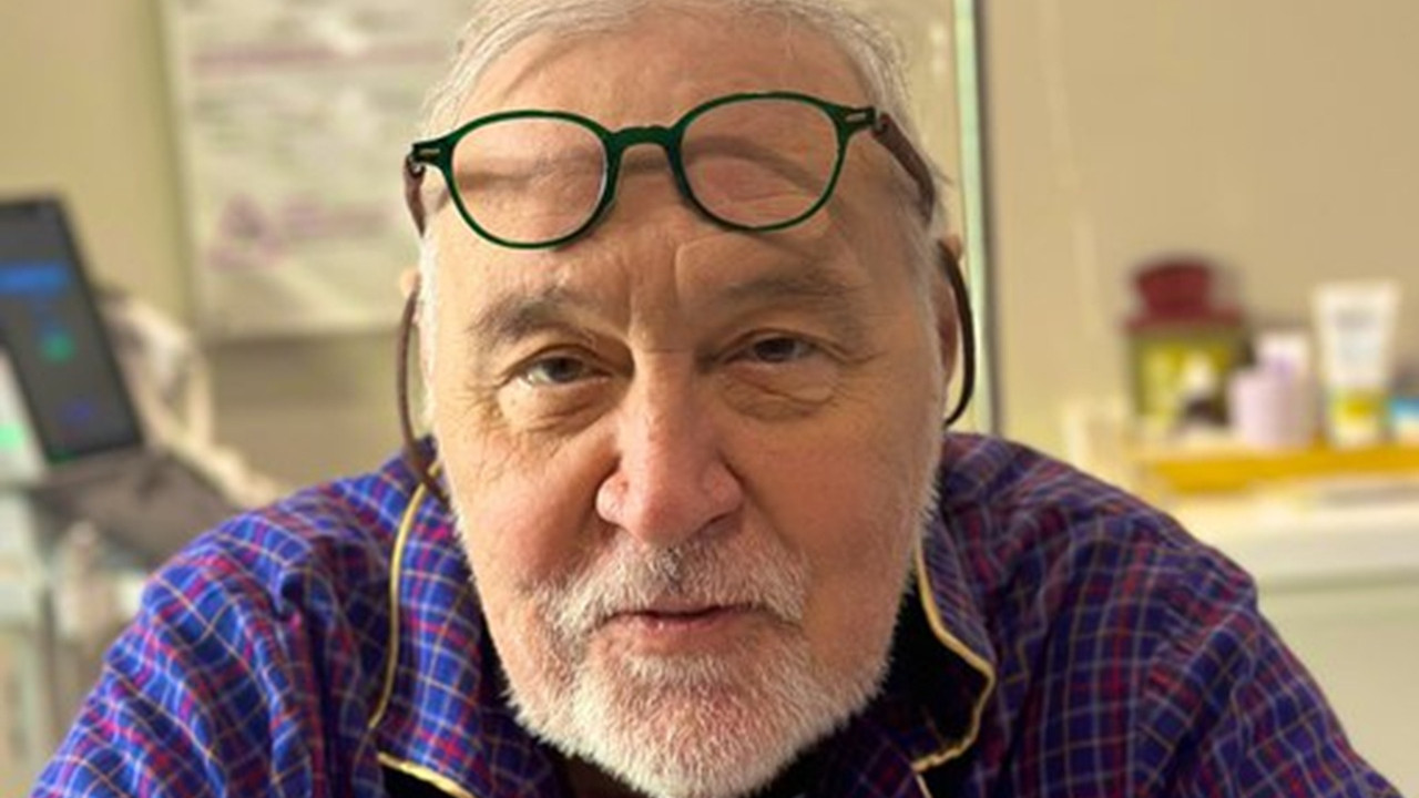 İlber Ortaylı'nın hastaneden son paylaşımı: Her zaman iki derin ihtimalle yüklü uzun bir yol...