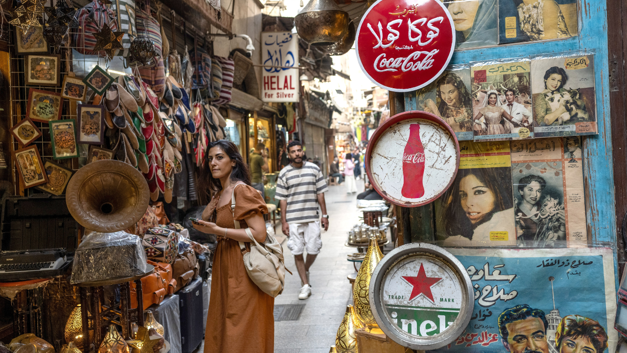 Mısır'da savaş tedbirleri: Esnaf erken kepenk kapatacak, haftada bir gün evden çalışılacak